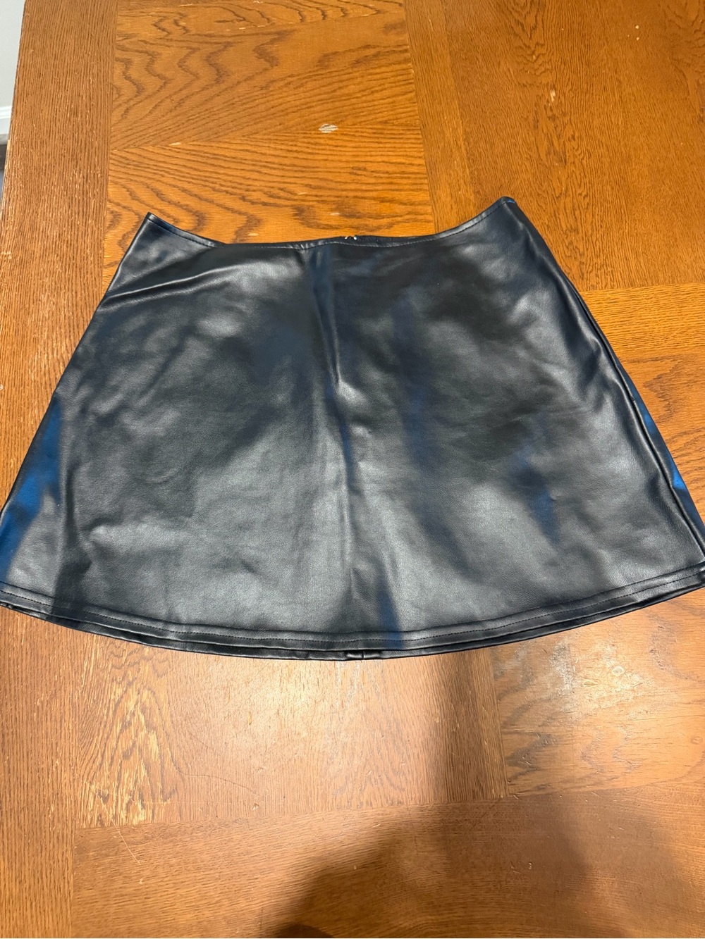XOXO Black Faux Leather Skater Skirt - vintage 1995